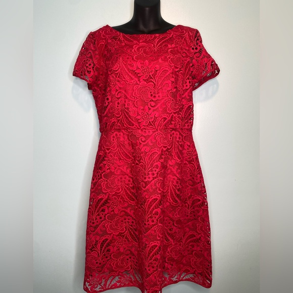 Brooks Brothers Red Fleece Women’s Dress Size 10 Floral Lace Short Sleeve Sheath - Picture 1 of 8